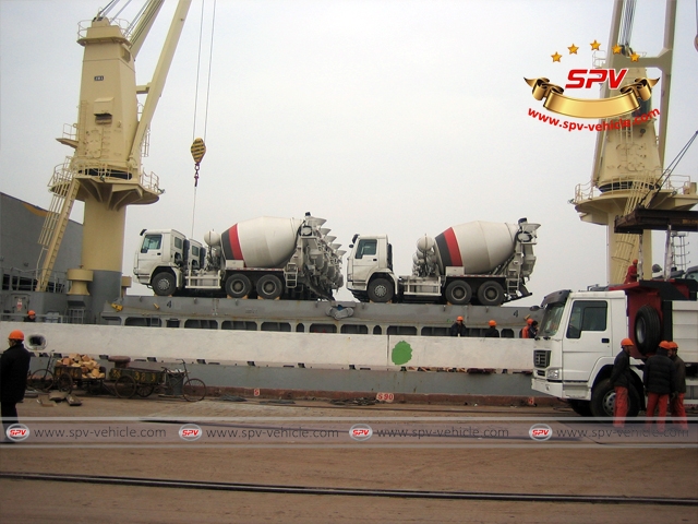 15units Concret Mixer Trucks-SINOTRUK On The Vessel